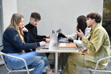 Notre zone d'activité pour ce service Quel est le tarif d'une école supérieure de management en alternance certifiée Qualiopi avec esprit familial située proche de La Ciotat proche de Cassis ?